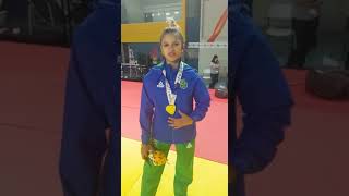 Larissa Pimenta comemora primeiro ouro do Brasil em Cochabamba [upl. by Rapsac]