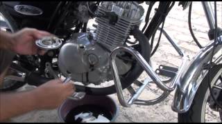 Usando Óleo 10w30 na Moto Suzuki Intruder 125 ED [upl. by Lark]