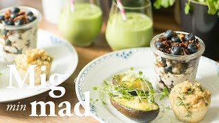 Brunch med blÃ¥bÃ¦rtrifli avocado og muffins  Klara Holm [upl. by Nhguaved]