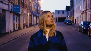 Florrie  Kissing In The Cold Official Video [upl. by Naitsirhc]