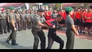 Peragaan ilmu bela diri TNI Ilmu Laduni [upl. by Hanikas472]