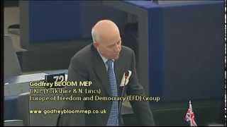 The whole banking system is a scam  Godfrey Bloom [upl. by Rizika]