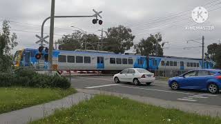 Station St Level crossing Thomastown [upl. by Yank]