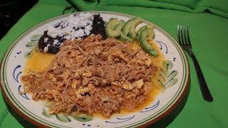 Machaca con huevos en salsa roja [upl. by Odlawso431]