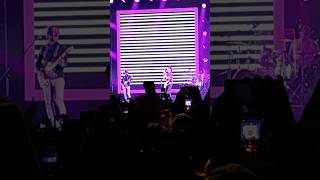 el cuarteto de nos  lo malo de ser bueno en vivo movistar arena [upl. by Strenta419]