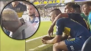 Benedetto y Tevez a las piñas en el banco de suplentes [upl. by Gustav]