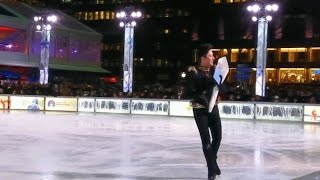 Johnny Weir Beyoncé Medley Bryant Park 01272017 [upl. by Concordia]