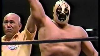 Mil Máscaras vs The Destroyer US heavyweight championship ☆1977 [upl. by Langston699]