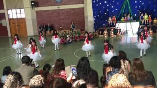 Baile Muñeco de Nieve  Kinder A Colegio Maria Inmaculada 16Dic2016 [upl. by Naujik]