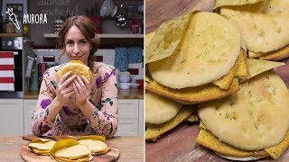 5 E 5 LIVORNESE Focaccia e farinata di ceci  Ricetta in 1 minuto [upl. by Peednama]