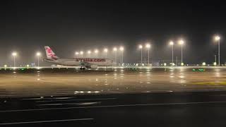 យន្តហោះ AirAsia A320 ចុះចតនៅអាកាសយានដ្ឋានអន្តរជាតិសៀមរាបអង្គរថ្មី [upl. by Llewon851]