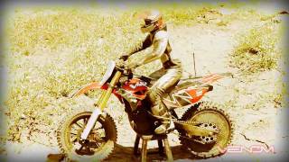 Venom VMX 450 14th Scale Radio Controlled Dirt Bike [upl. by Annaiviv]