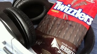 Twizzlers Twists made with real HERSHEYS Chocolate  Produit Américain [upl. by Cosma]