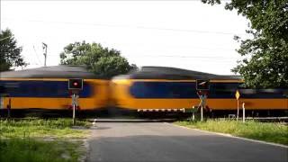 Spoorwegovergang Bad Bentheim NS ICMm Koploper Bahnübergang [upl. by Aber]