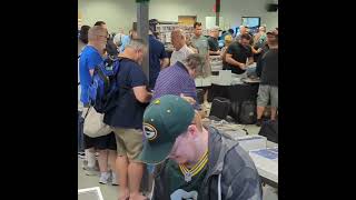 Pembroke Bingo Hall Card Show in Virginia Beach Va walk through cardshow  whodoyoucollect [upl. by Tavish]