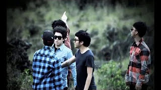 Pee Wee Gaskins  Sebuah Rahasia  Official Music Video [upl. by Tri]