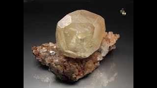 18454  Twinned CALCITE Daye Co Huangshi Hubei China [upl. by Muir477]