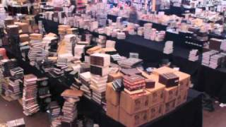 Largest Jewish Book Sale in the US  Seforim Sale set up timelapse [upl. by Tamarah]