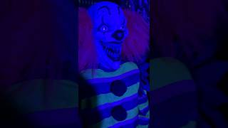 SCARY KILLER CLOWNS Spirit Halloween 2024 Animatronics JUMPSCARE shorts youtubeshorts [upl. by Nosecyrb]