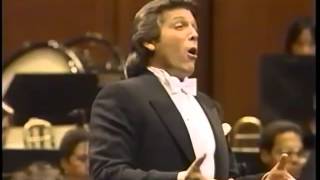 Thomas Hampson  Pierrots Tanzlied 06  16 [upl. by Yeldahc]