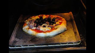 PIZZA Cotta su PIETRA REFRATTARIA nel FORNO di CASA  Impasto per la pizza [upl. by Ahsok142]