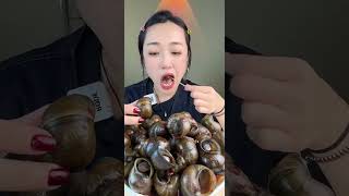 asmr 편안한 소리를 먹는 검은 달팽이를 만족시키세요 asmr satisfying black snails eating relaxing soundsSUR MIAN먹방 2491 [upl. by Lifton]