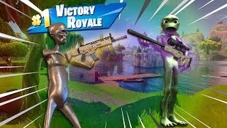 Howard The Metal Alien meets Dame Tu Cosita in Fortnite Battle Royale [upl. by Vetter]