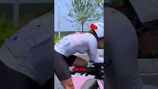 Pourquoi Les Chinois Lèchentils Leurs Vélos 😱👅 [upl. by Nnaycart]