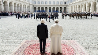 Papa Francesco al Quirinale ricevuto dal Presidente Mattarella in occasione della Visita Ufficiale [upl. by Scevour549]