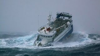 Top 9 Barcos en Horribles Tormentas Captados en Cámara [upl. by Nnaul]