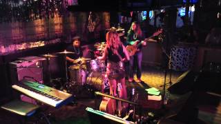 Samantha Fish Band in Winter Park 3414 Shake Em On Down [upl. by Buxton]