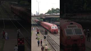 Dematagoda Railway Station in Sri Lanka 🇱🇰 dematagoda srilanka icfcoach icftrain srilankatrain [upl. by Illil]