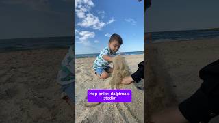 Denizde kumlarla oynadım çocukvideoları baby bebek çocuk cutebaby funny tiktok cute deniz [upl. by Burroughs]