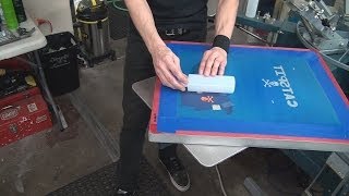 How To Screenprint Bottles Cups Mugs Cylinders With Only A Screen [upl. by Eseila]