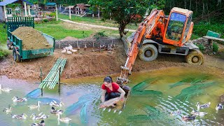 Use Truck And excavator To Transport Sand From Puddle  Iron Mesh Fence Buy A Lot Of Fish To Raise [upl. by Greenleaf]