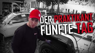 Dachdecker  Der Praktikant Der fünfte Tag🤣 Baustelle absichern [upl. by Etrem]