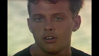 Luis Miguel  quotTengo Todo Excepto A Tiquot Video Oficial [upl. by Christoper]