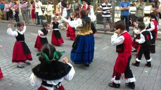 Baile Gallego niños parte 1 [upl. by Cher]