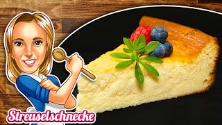 Käsekuchen ohne Boden mit Schnell amp Einfach Rezept  Originales Quarkkuchen Backrezept [upl. by Nathanson912]