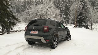 Test Duster Off Road 2WD vs 4WD In Snow [upl. by Fife719]