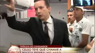 CELSO RUSSOMANO QUEBRA PAU EM AVIÃO DEVIDO A ATRASO AVIANCA [upl. by Rabush320]