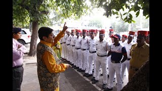 Dr Kiran Bedi makes a surprise check at the Traffic Police Station Weekend Round [upl. by Notsua208]