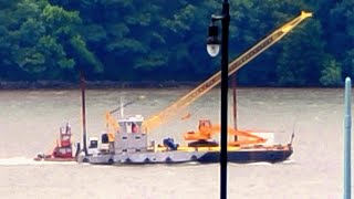 ELI TUGBOAT Working over the HUDSON RIVER in NYC  4K [upl. by Dahcir]