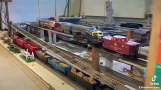 Wow this Lionel Santa Fe is so fastI turned it up full speedWait for it [upl. by Juanne]