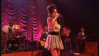 Amy Winehouse  Me amp Mr Jones  Live HD [upl. by Ahsoem]