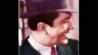 CARLOS GARDEL  COMO ABRAZADO A UN RENCOR [upl. by Horsey]