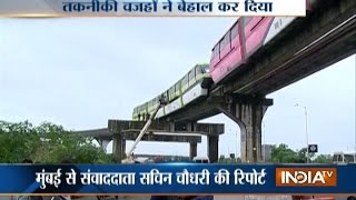 Mumbai Monorail Stuck Near Bhakti Park Station Passengers Evacuated [upl. by Oniuqa658]