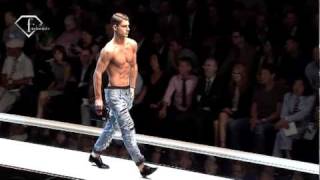 fashiontv  FTVcom  MILAN MEN FW SS10  DOLCE amp GABBANA [upl. by Dnalkrik319]