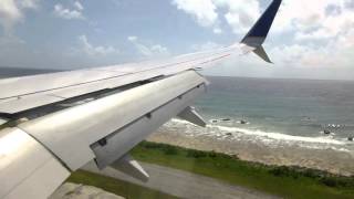 Landing at Kwajalein in an United Airlines B737 [upl. by Jonas]