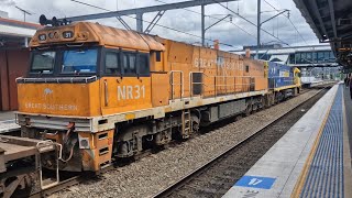 280924 1829 passing Lidcombe [upl. by Rika]